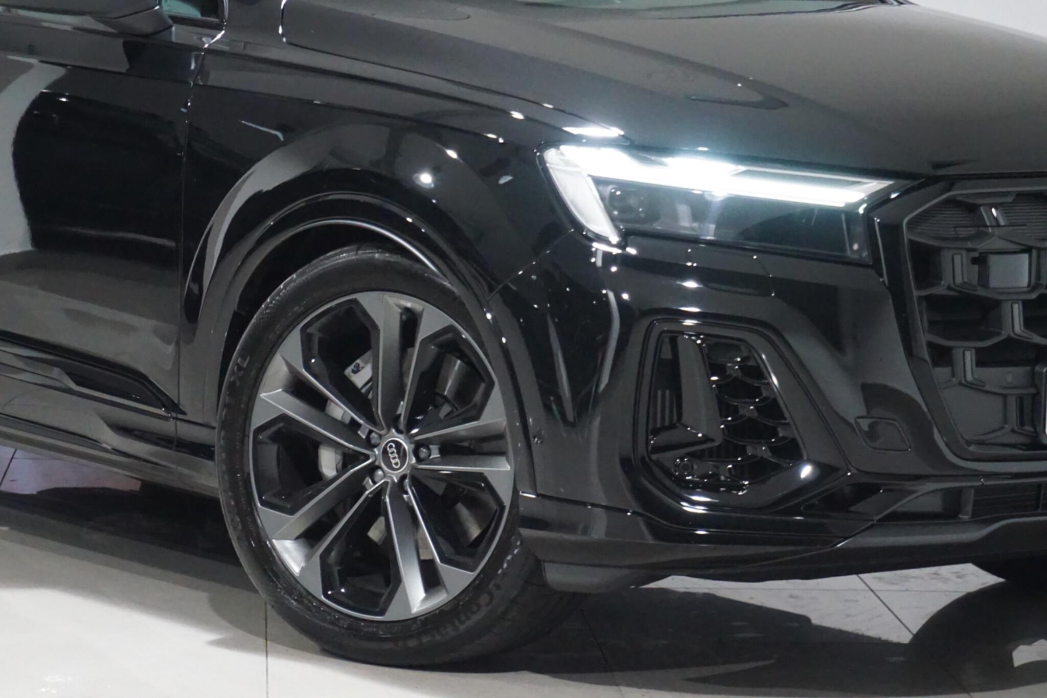 Audi Q7 3.0 TFSI V6 55 Black Edition SUV 5dr Petrol Tiptronic quattro Euro 6 (s/s) (340 ps)